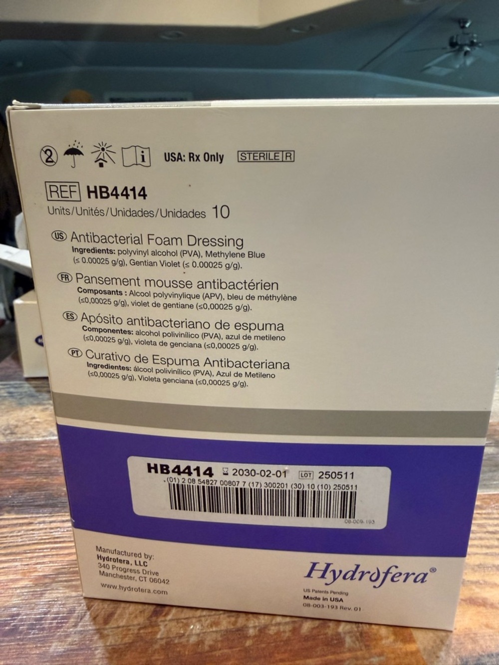 Hydrofera Blue Classic Antibacterial Foam Dressing - 4x4 exp 2030 box of 10 - Picture 2 of 3